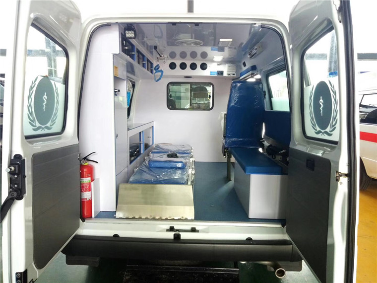 江鈴特順救護(hù)車(chē)長(zhǎng)軸中頂(國(guó)五)圖片4