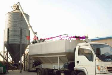 天錦散裝<a href=http://www.khfxs.cn/siliaoche/ target=_blank class=infotextkey>飼料車</a>是如何完成卸料？