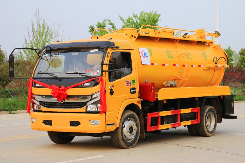 東風(fēng)多利卡國(guó)六清洗吸污車