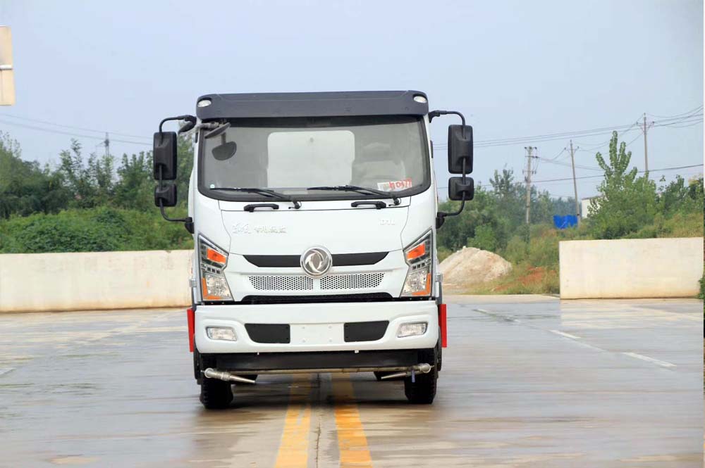 國六東風(fēng)D1L新款 11方灑水車圖片2